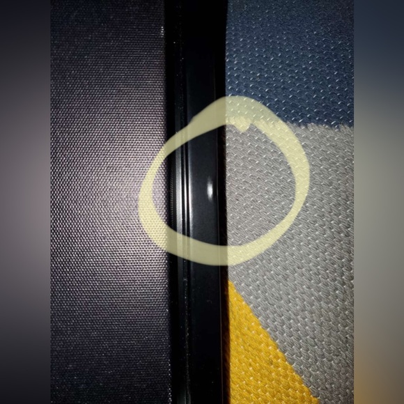 24" H x 24" W x 2" D Tulipa Double Black White Framed On Canvas | NWOT - Picture 6 of 8